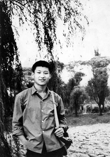 這是1972年，插隊(duì)回京探親時(shí)的習(xí)近平。